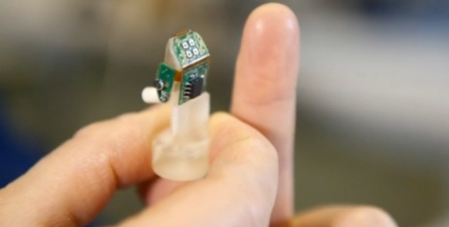 Un dedo biónico logra transmitir información sensorial a un amputado